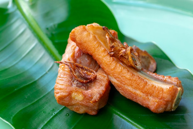 Delicious Chinese cuisine onion and pork ribs