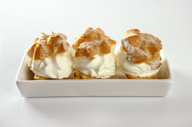 Delicious cream puff cake