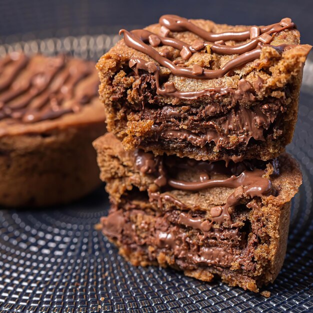 Biscotti deliziosi della fragola dello zucchero fuso del cioccolato della crema del dessert