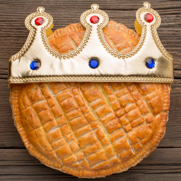 delicious epiphany pie dessert wearing a crown