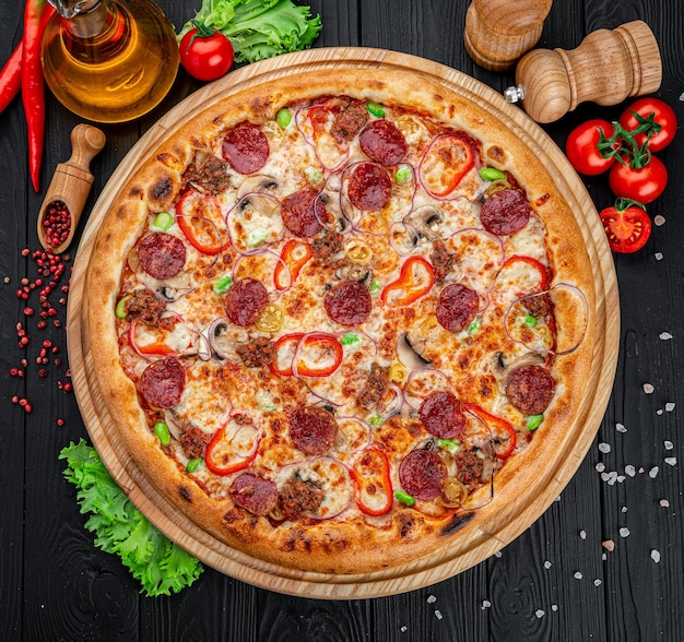 Delicious and fresh pepperoni pizza with vegetables