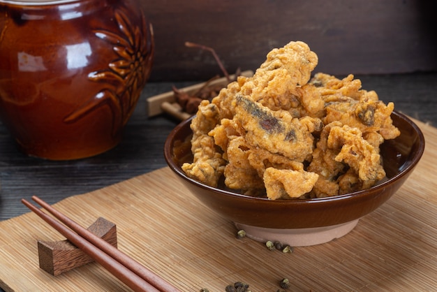 Delicious fried crisp meat, a traditional Chinese snack