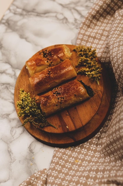 Foto panino avvolgente delizioso e grigliato