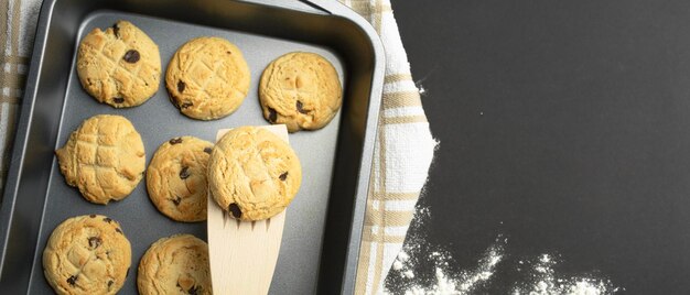 Вкусные домашние печенье Фон с местом для текста Деко с вкусными домашними печенье Вид с горы
