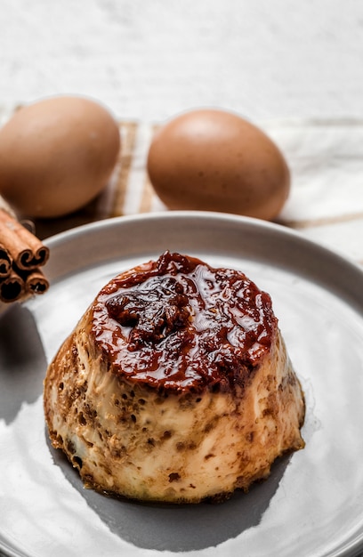 Foto delizioso budino di uova fatte in casa