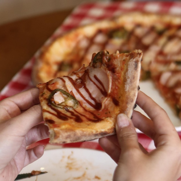 おいしい混合ピザイタリア料理