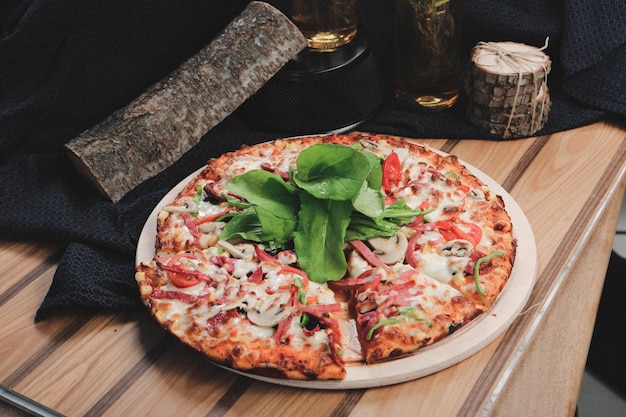Фото Вкусная пицца микс итальянская кухня