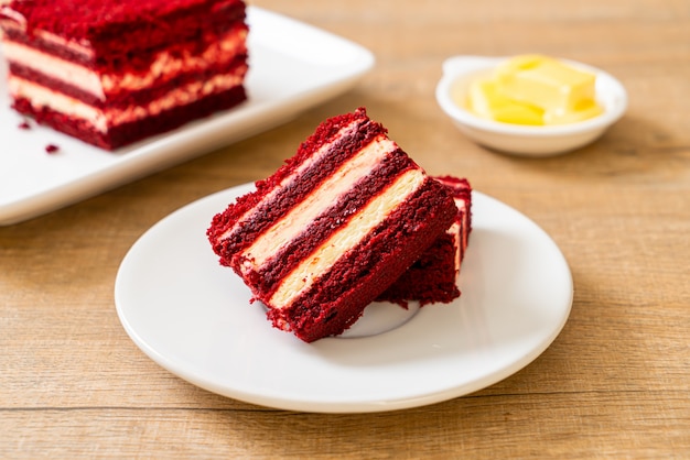 Deliziosa torta di velluto rosso