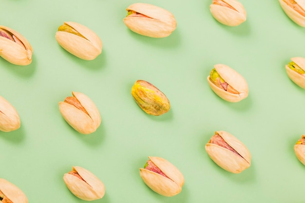 Photo delicious snacks  a pile of pistachios