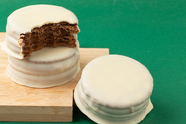 Delicious white chocolate alfajor stuffed with dulce de leche