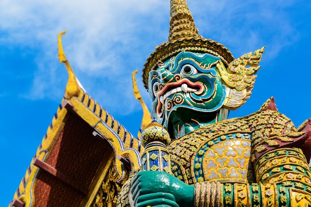 Demon Guardian in het grote paleis Bangkok.