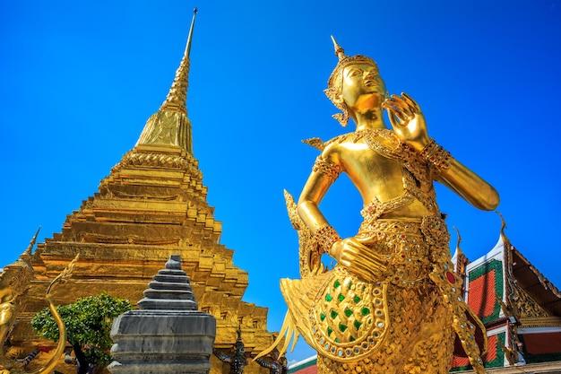 방콕 왓 프라깨오 왕궁의 악마 수호자