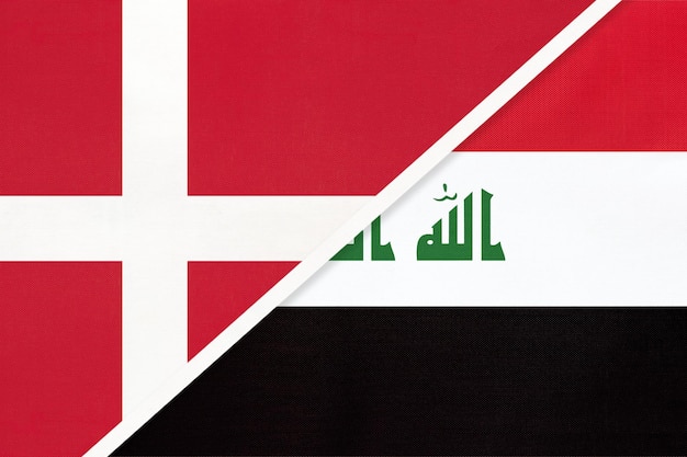 Denemarken en Irak symbool van het land Deense versus Iraakse nationale vlaggen