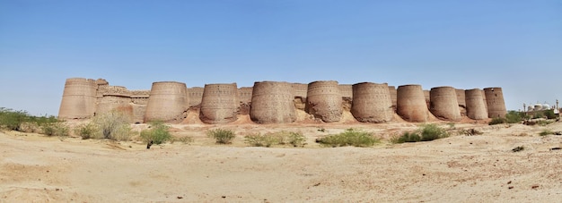 파키스탄 자브 주 아흐마드푸르 동부 테흐실의 데라와르 요새
