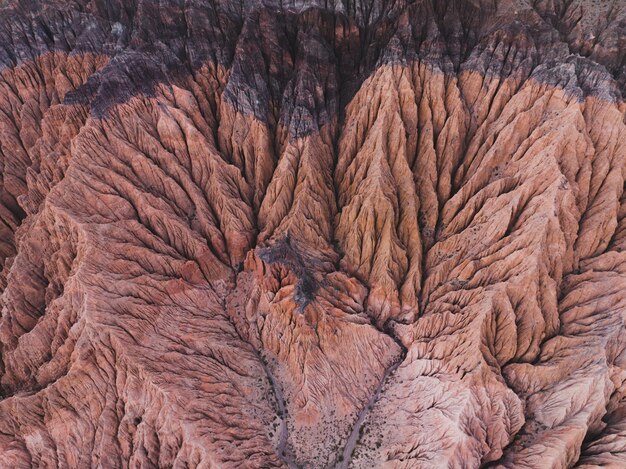 Foto deserto delle montagne andine tessure e superfici
