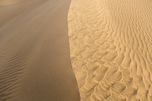 Пустынные песчаные дюны в Маспаломас Гран-Канария