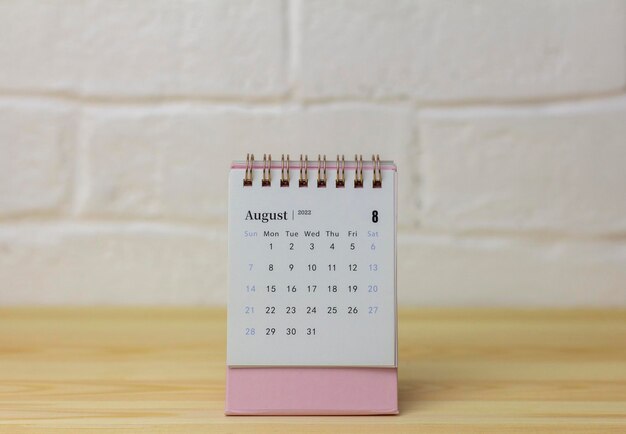 Desktopkalender voor augustus 2022. Kalender voor planning voor de maand.