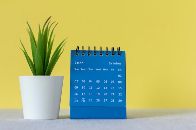 Desktopkalender voor oktober 2022 op de desktop