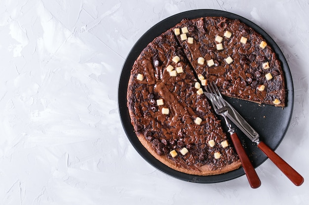 Dessert chocolate pizza