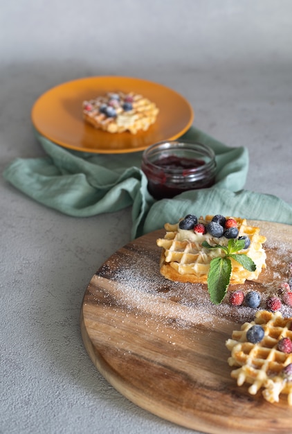 Dessert with waffles and other ingredients