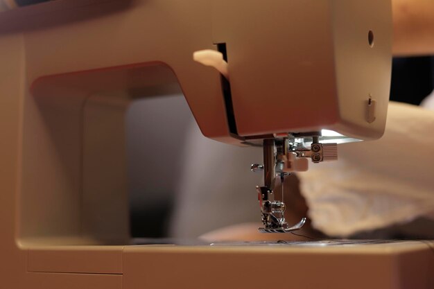 Детали шитья электрической швейной машины