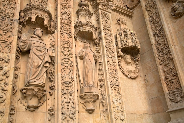 Detail van de gevel van de kerk van St Esteban, Salamanca, Spanje