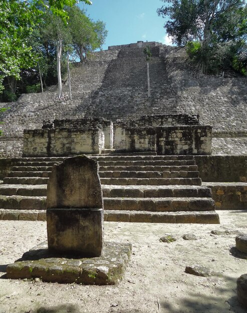 Detail van de tempel in Calakmul