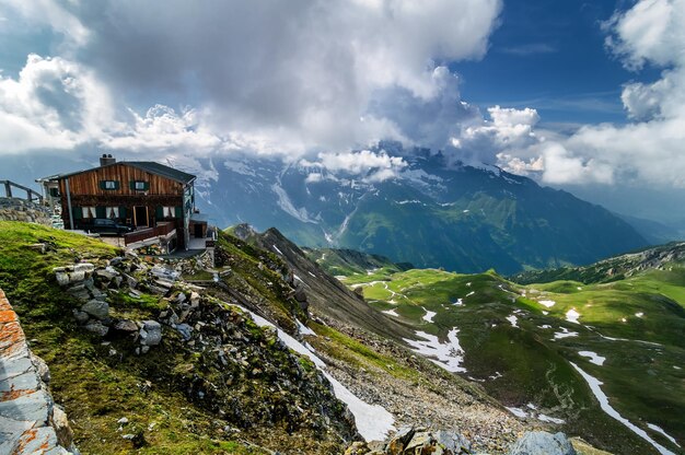 Detail van het berglandschap prachtig uitzicht op de lente op de grossglockner hochalpen