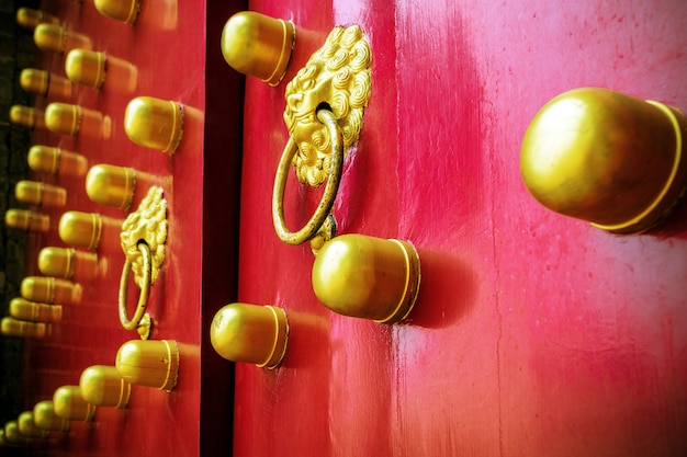 Deurkloppers in de tempel van de hemel in Peking