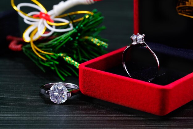 Photo diamond ring in red jewel box