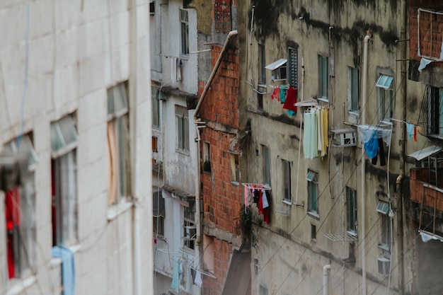 Dichte leefomstandigheden in de Rocinha favela Rio de Janeiro Brazilië