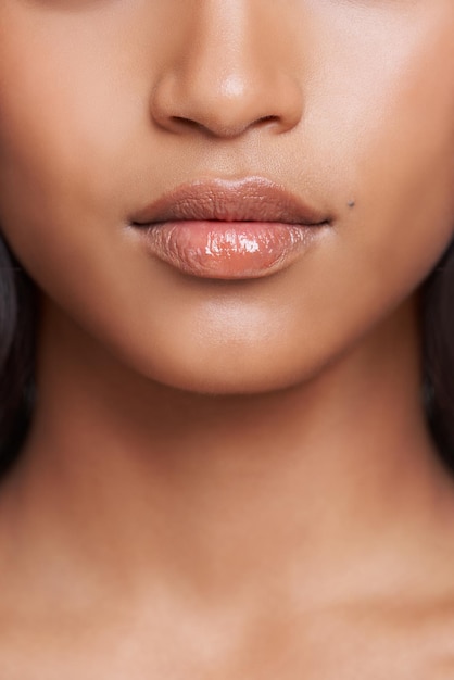 Foto die lippen bijgesneden opname van de mooie lippen van een vrouw