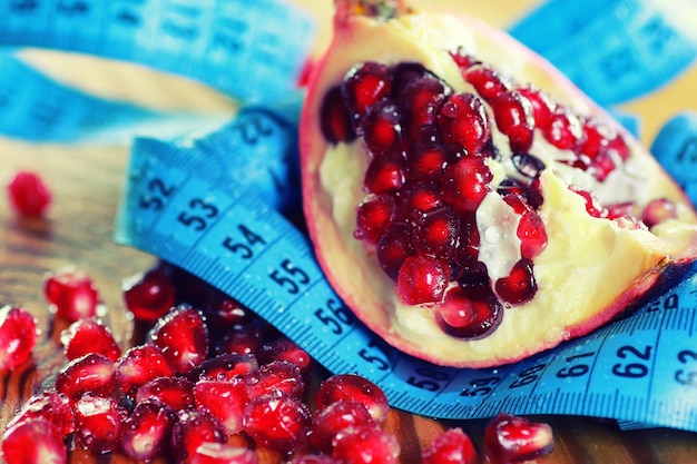 Photo diet mesaure fruit red pomegranate