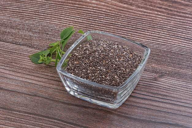 Photo dietary chia seeds in the bowl