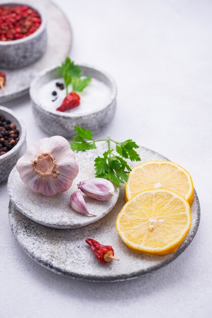 Different Asian spices in small bowls