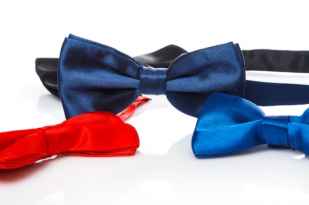 Different bow ties