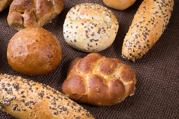 Different sorts of wholemeal breads and rolls