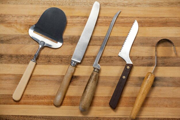 Different types of knives