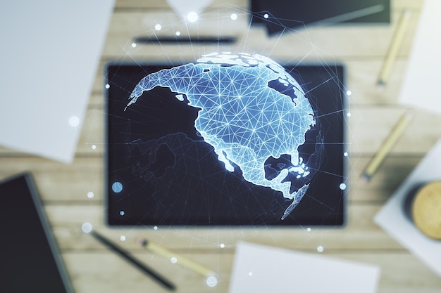 Foto mappa dell'america digitale e moderna tavoletta digitale sul desktop sullo sfondo vista dall'alto concetto di tecnologia globale multiexposure