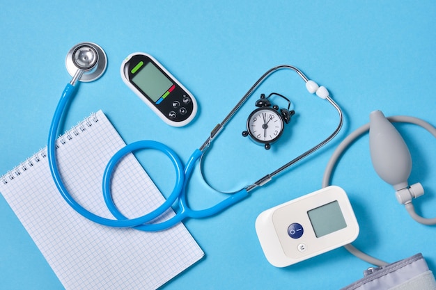 Digital blood pressure monitor