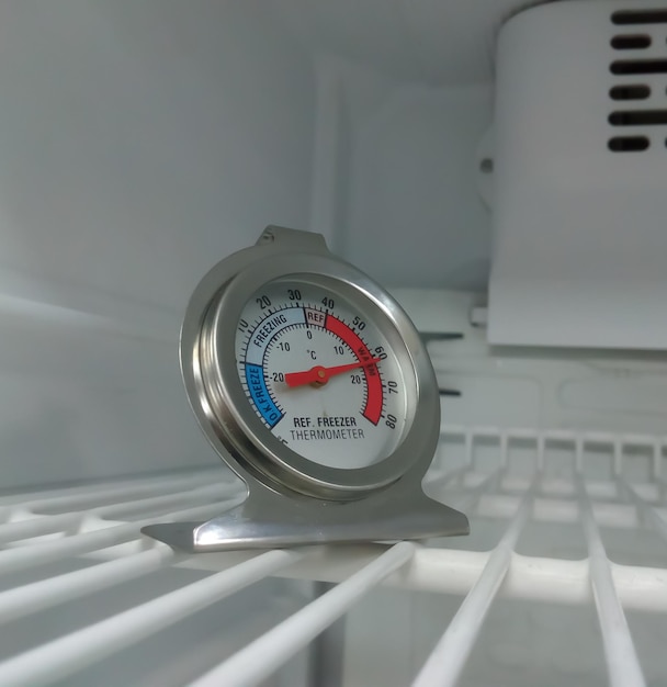 Digital thermometer Temperature controller thermal control of refrigerator