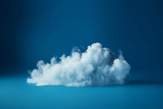 Dikke wolken rook omhullen een eenzaam object tegen een diepblauwe schemering achtergrond
