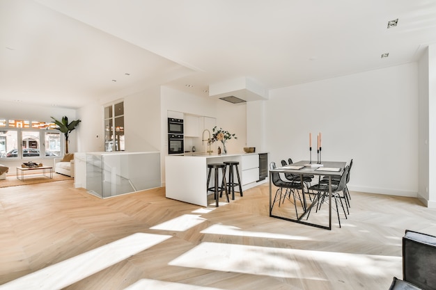 Dining zone in a kitchen