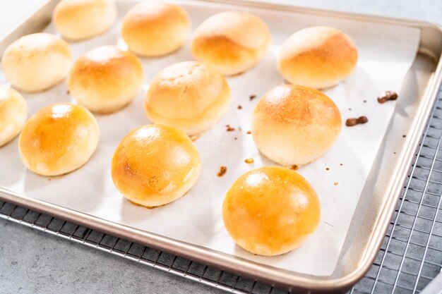 Dinner rolls