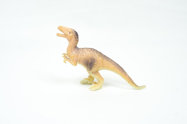 dinosaurus. plastic rubberen speelgoed geïsoleerd op wit.