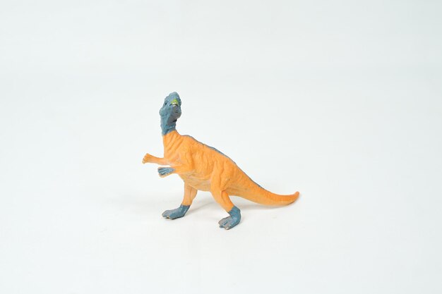 dinosaurus. plastic rubberen speelgoed geïsoleerd op wit.