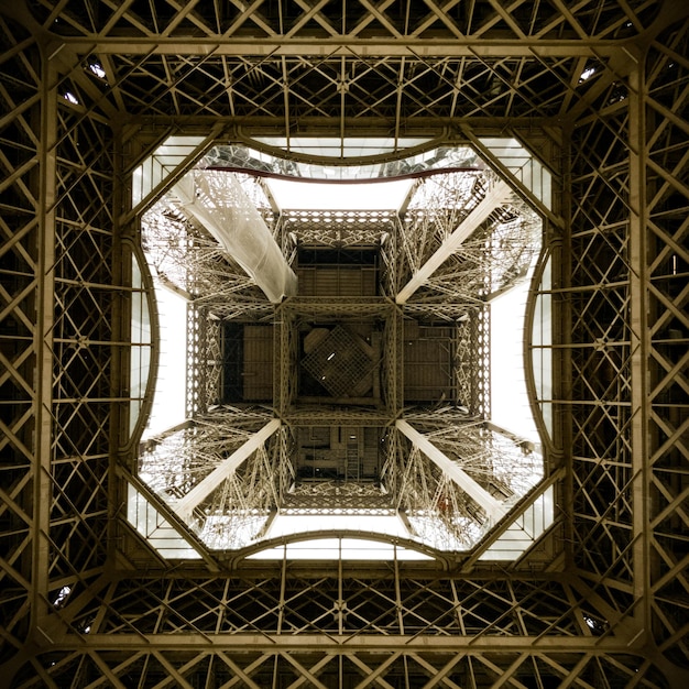 Foto direttamente sotto il soffitto dell'edificio