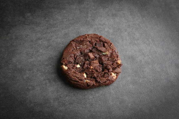 Foto direttamente sopra lo scatto di torta al cioccolato