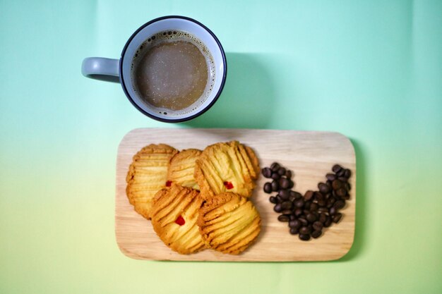 Photo directly above shot of coffee cup on table