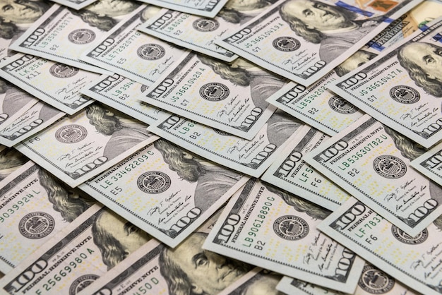 硬貨のショットのすぐ上に